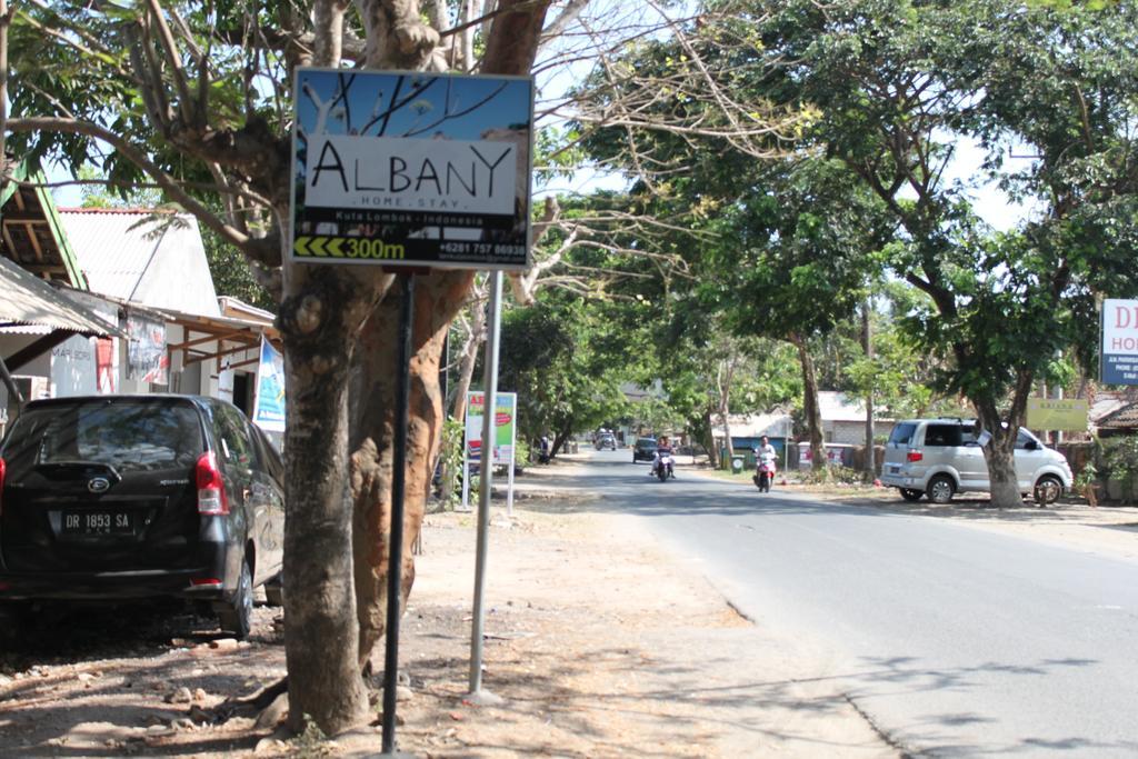 Albany Home Stay Kuta  Екстериор снимка